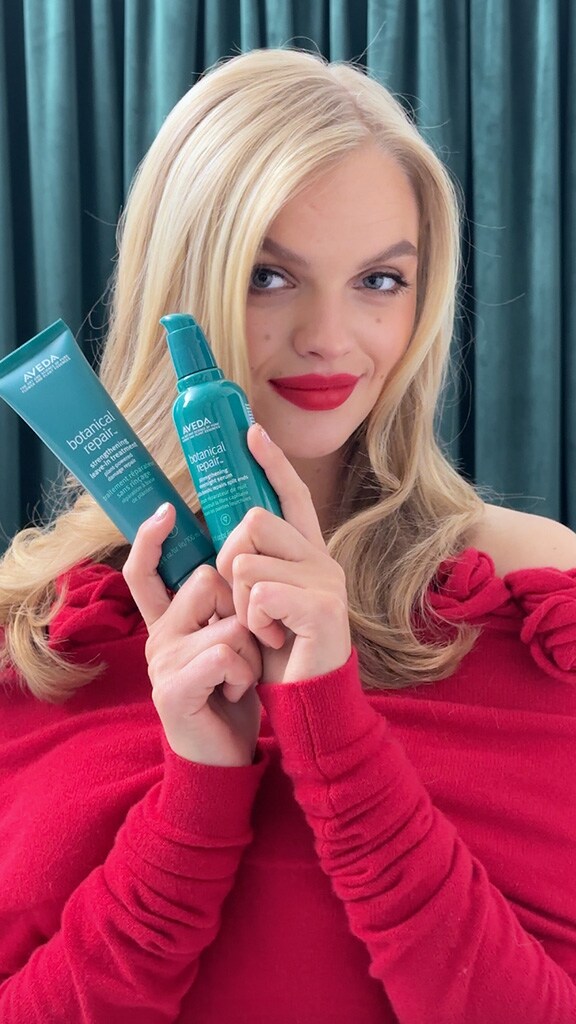 Offrez-vous un look de fêtes éblouissant avec notre ensemble cadeau duo de traitements réparateurs de jour et de nuit botanical repair