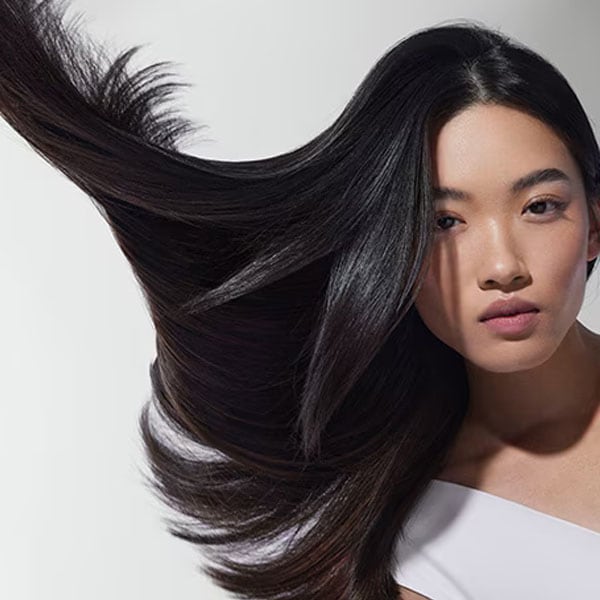 3 étapes pour une coiffure maison au séchoir