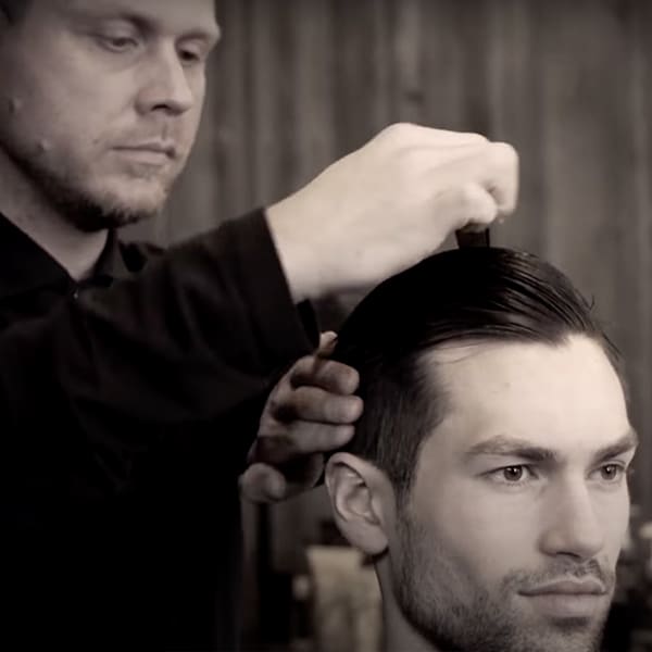 3 coiffures, 1 pâte coiffante