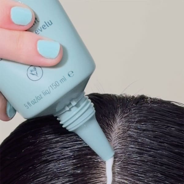 Tout sur l’huile pour le cuir chevelu sec…